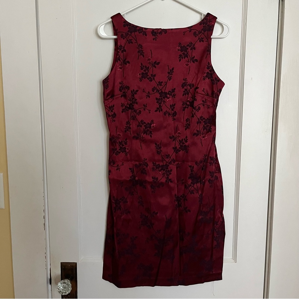 Elegant Floral Burgundy Mini Dress